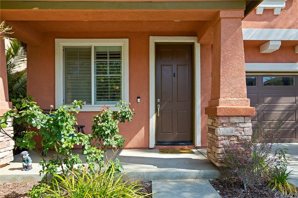 Property Photo:  33168 Romance Place  CA 92592 