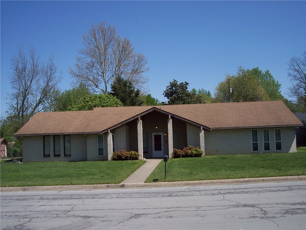 1703 W Mimosa Street  Rogers AR 72758 photo