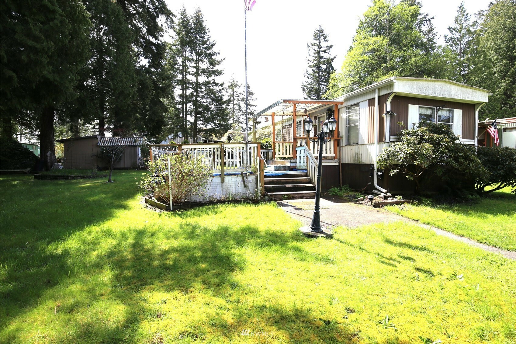 Property Photo:  4621 East Street 8  WA 98230 