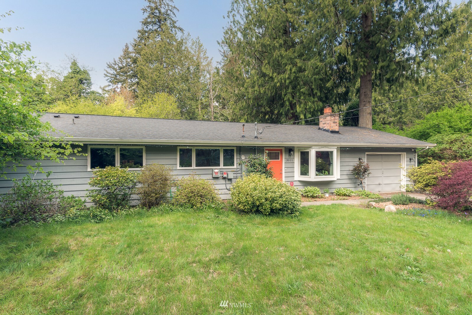 Property Photo:  3011 Hillside Drive NE  WA 98310 