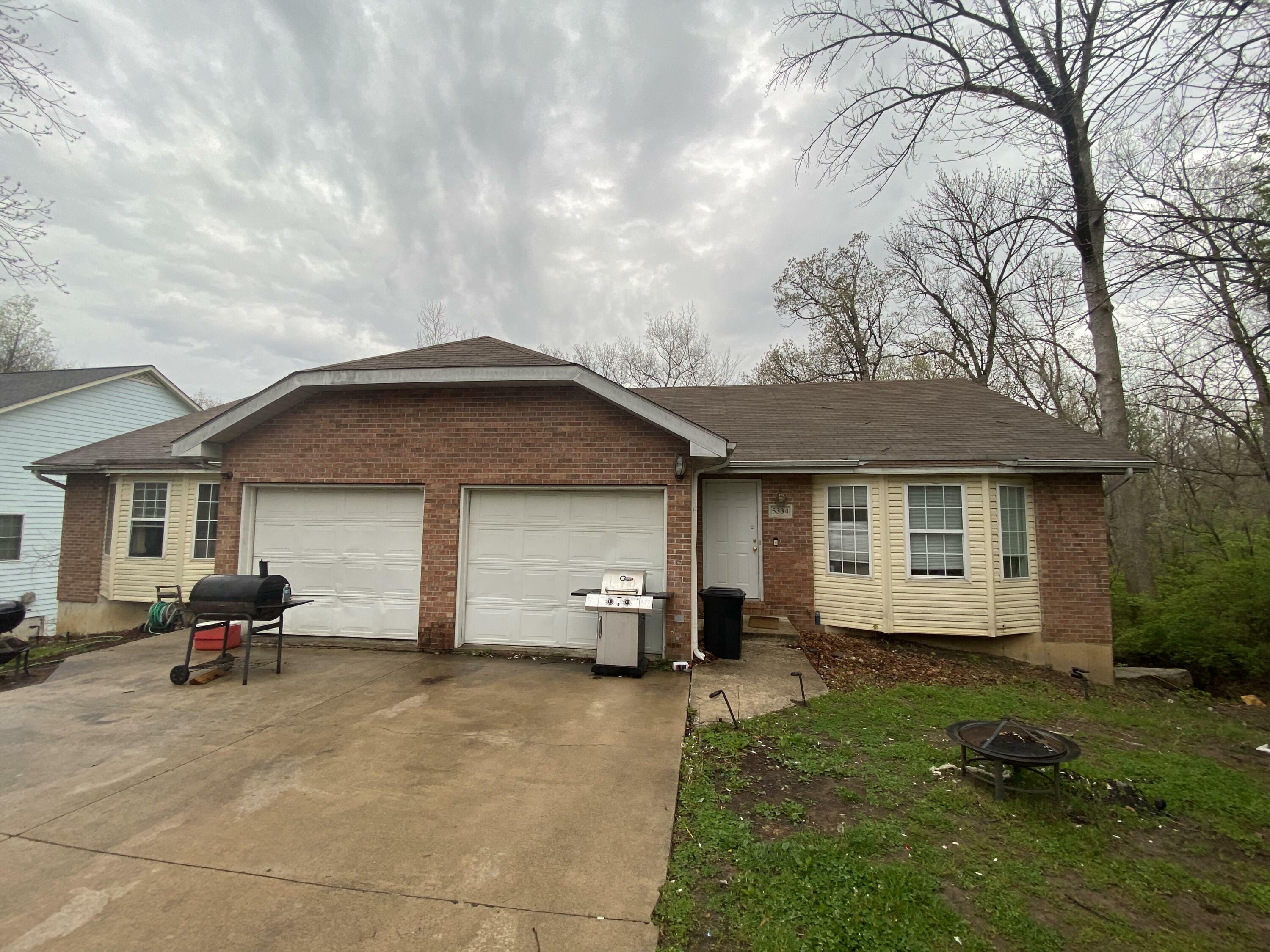 Property Photo:  5332-5334 Godas Cir  MO 65202 