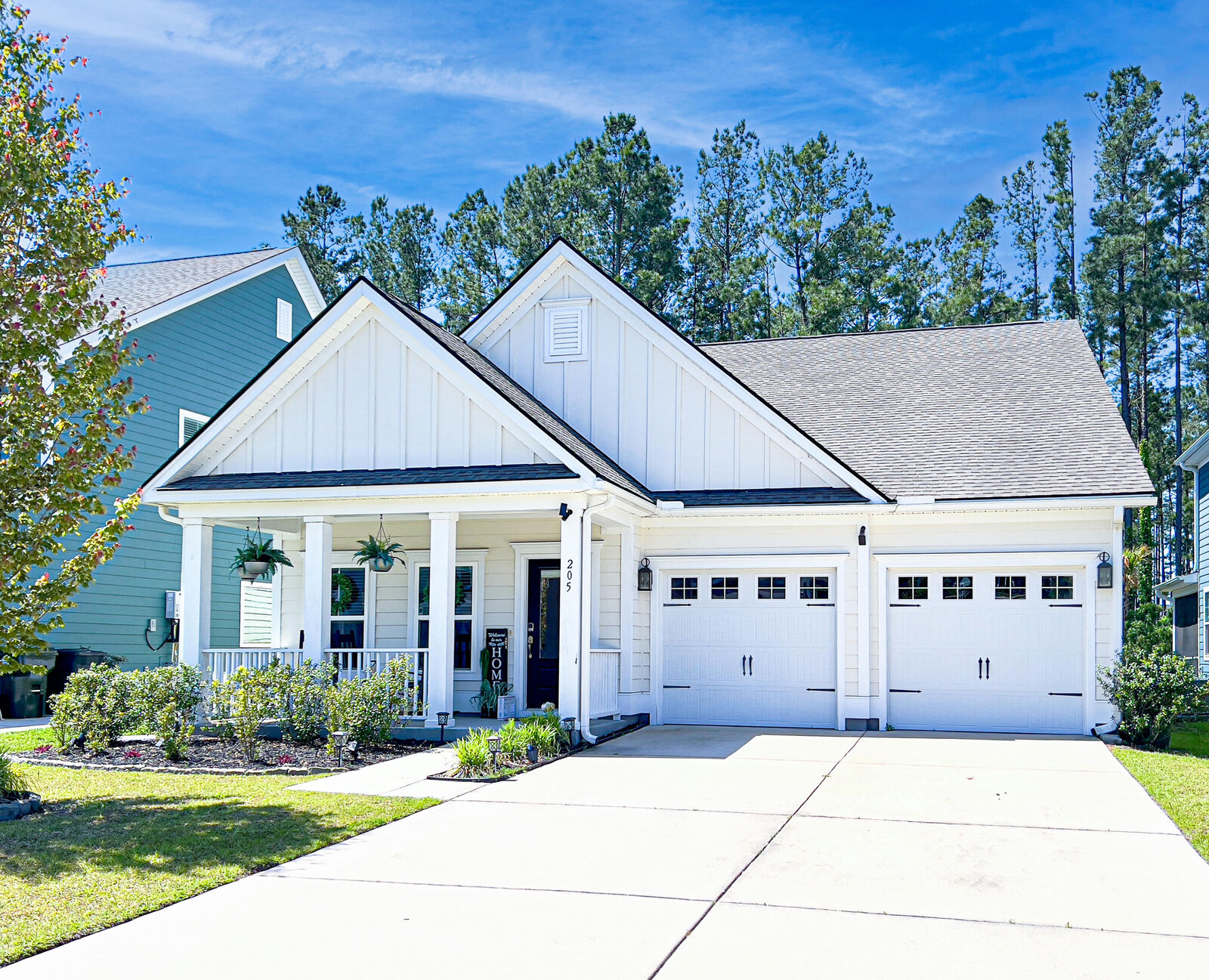 Property Photo:  205 Calm Water Way  SC 29486 