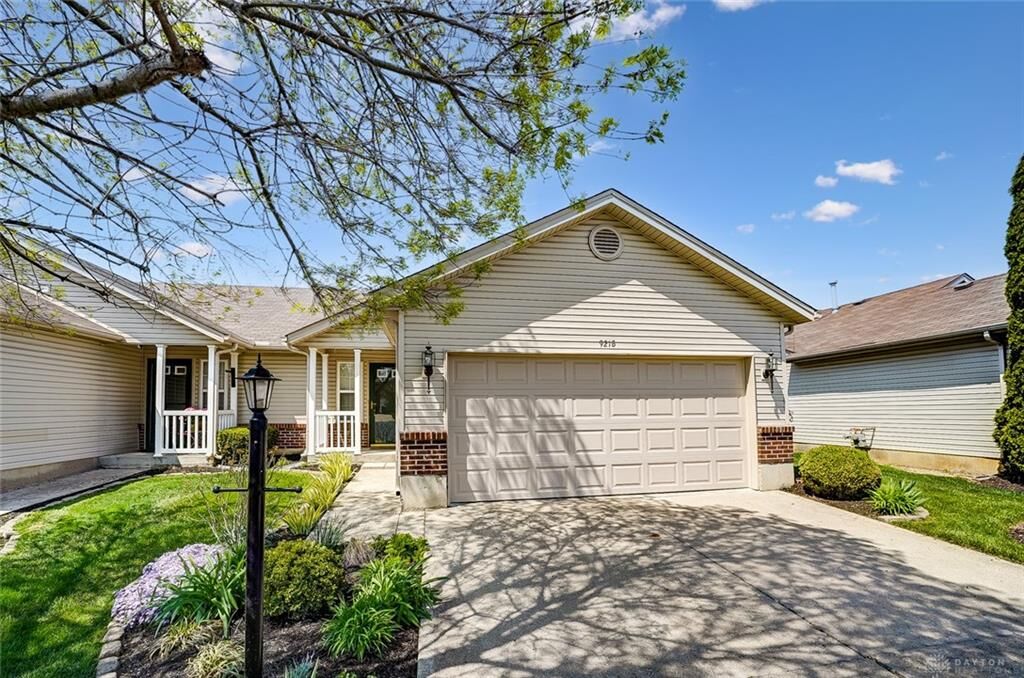 Property Photo: 921 Dillon Way B OH 45036