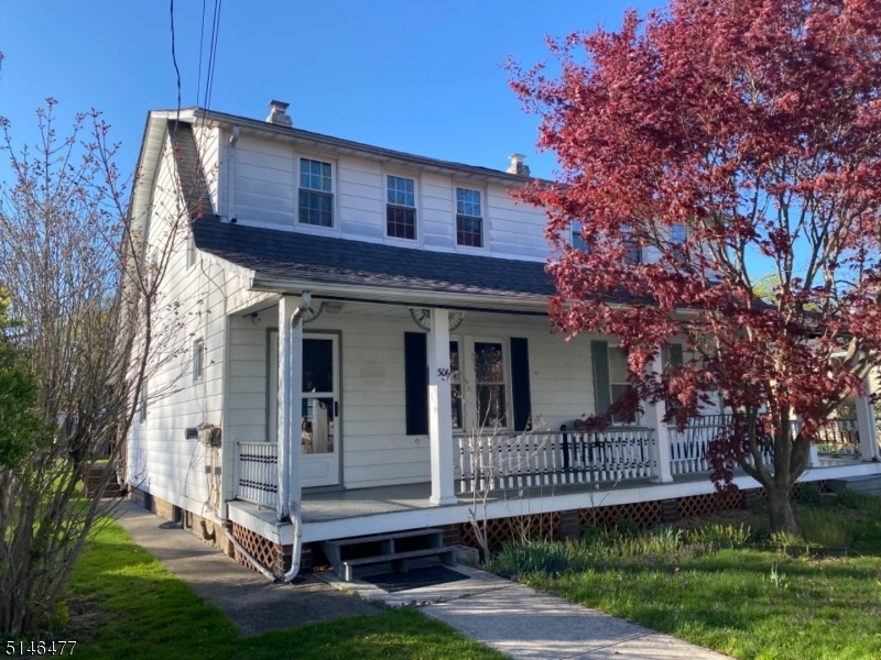 Property Photo:  304 Warren St  NJ 07840 