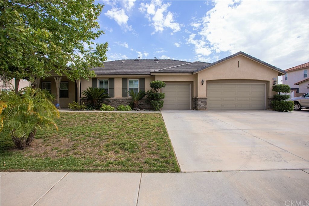 Property Photo:  28917 Lexington Way  CA 92555 