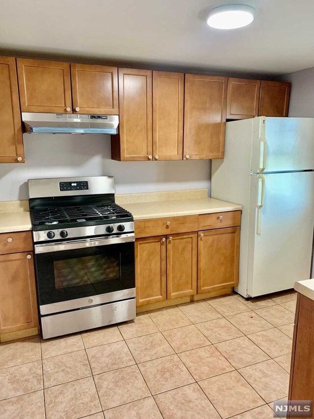 Property Photo:  503 Dewey Avenue  NJ 07663 