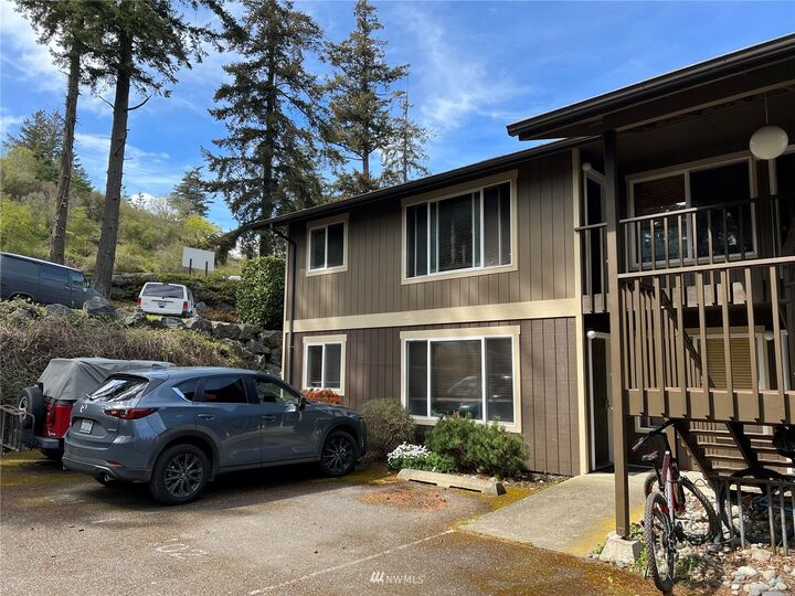 Property Photo:  172  Lovers Lane  WA 98245 