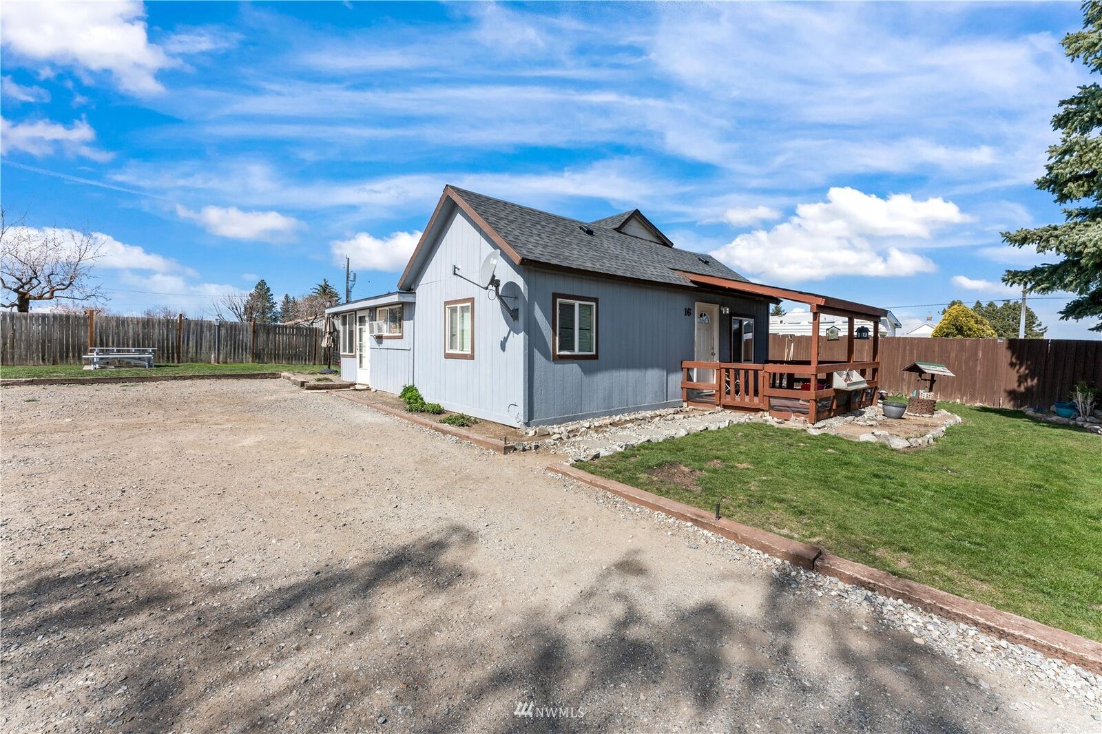 Property Photo: 16 Sheldon Street WA 98830