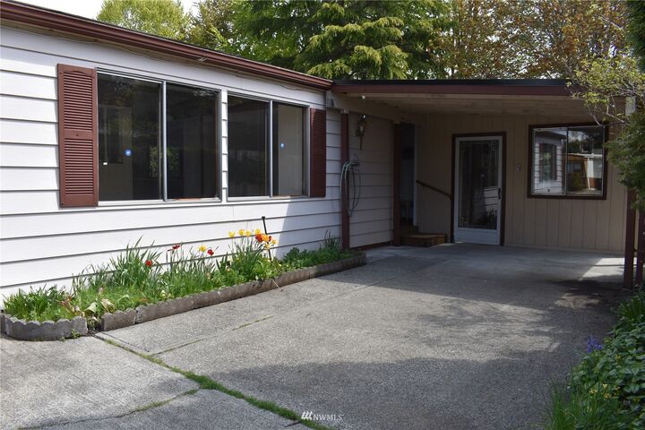 Property Photo: 5510 Asotin Lane SE WA 98503
