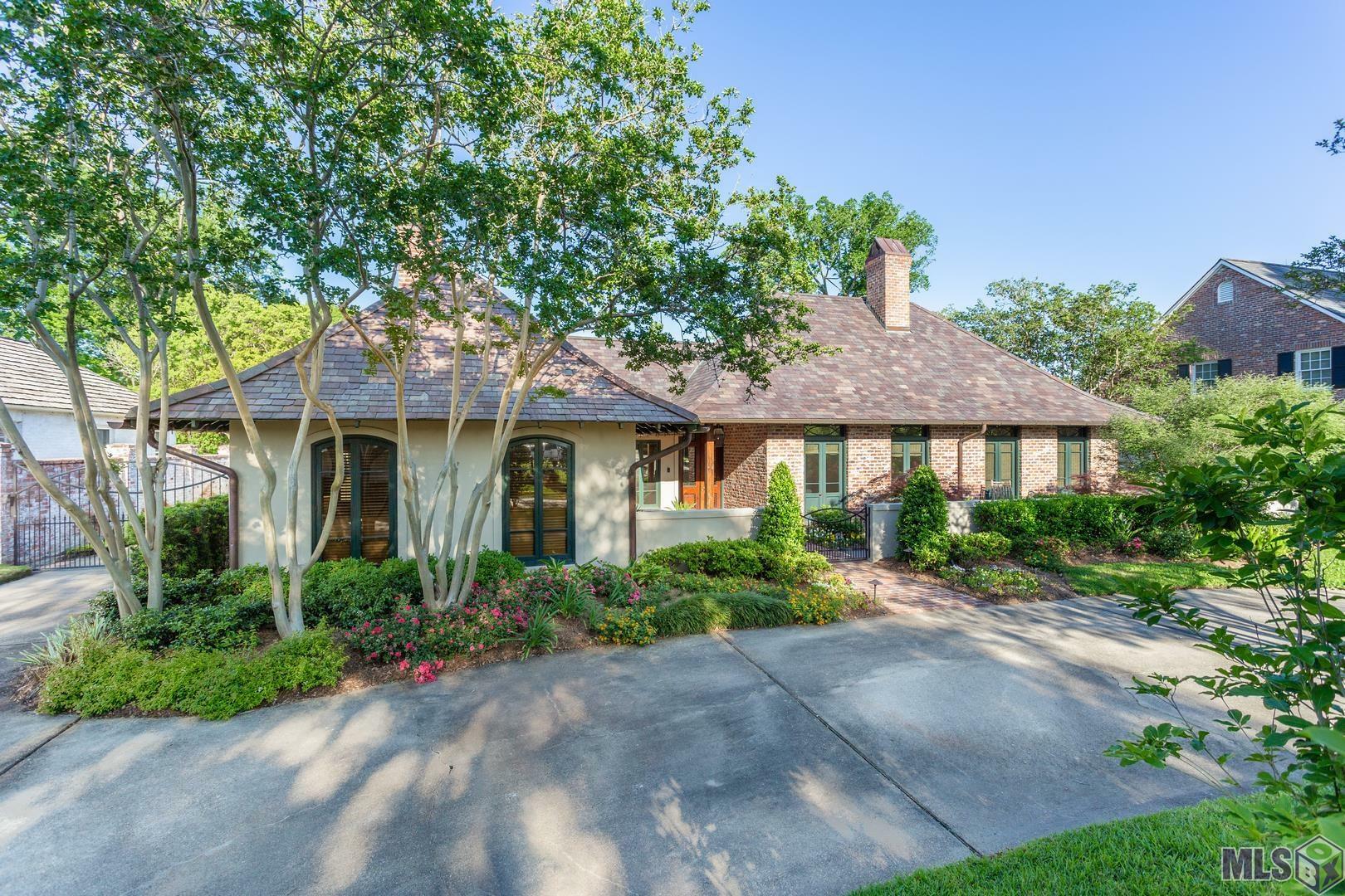Property Photo: 10 Oak Alley LA 70806