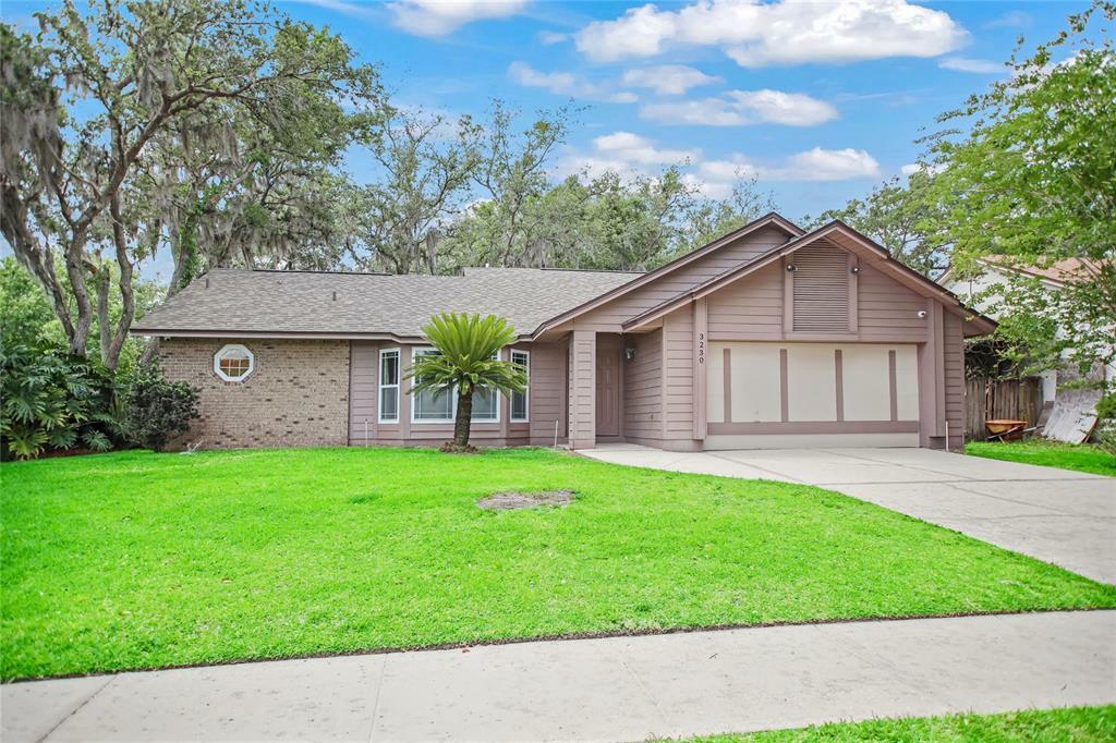 Property Photo:  3230 Paisley Circle  FL 32817 