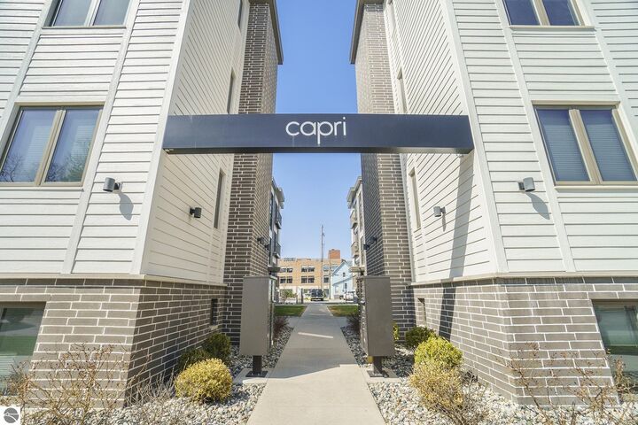139 E Eighth Street  Traverse City MI 49684 photo