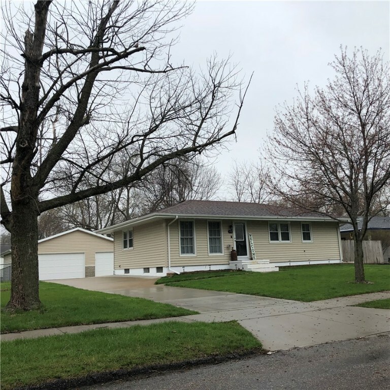 Property Photo:  170 Bel Aire Drive  IA 50263 