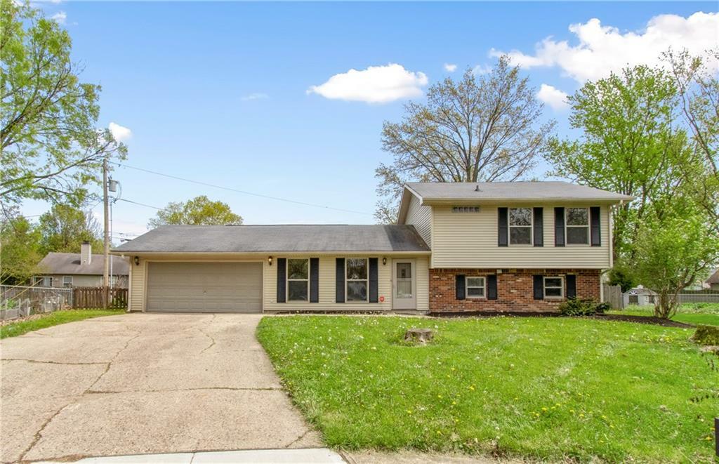 Property Photo: 613 Roberta Court IN 46112