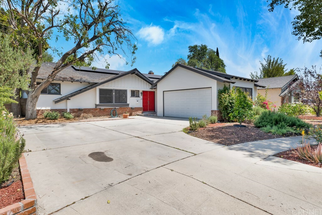 Property Photo:  8834 Collett Avenue  CA 91343 