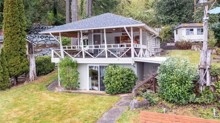 Property Photo: 104 S Tulloch Road WA 98290