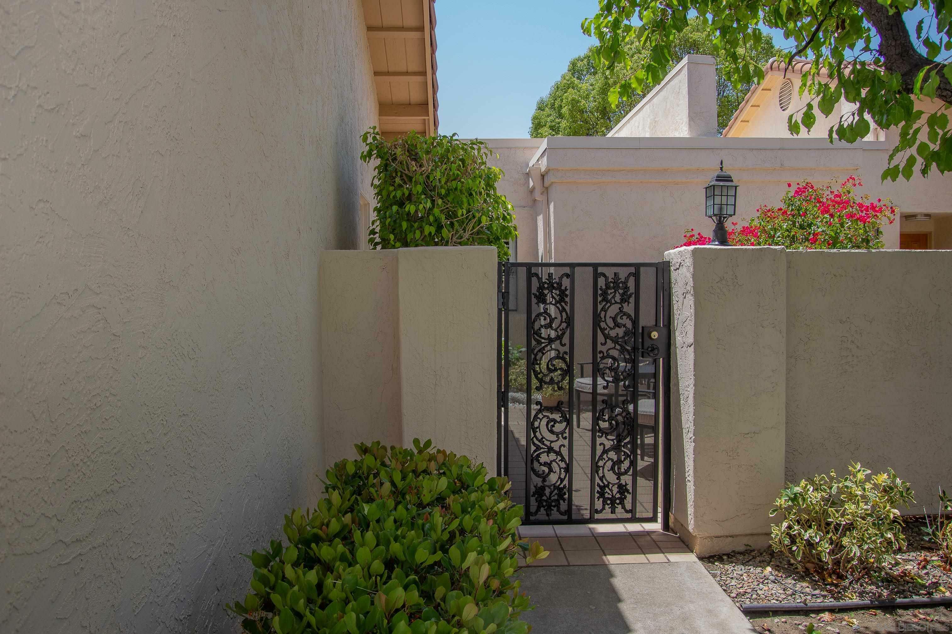 Property Photo: 12848 Corte Arauco CA 92128