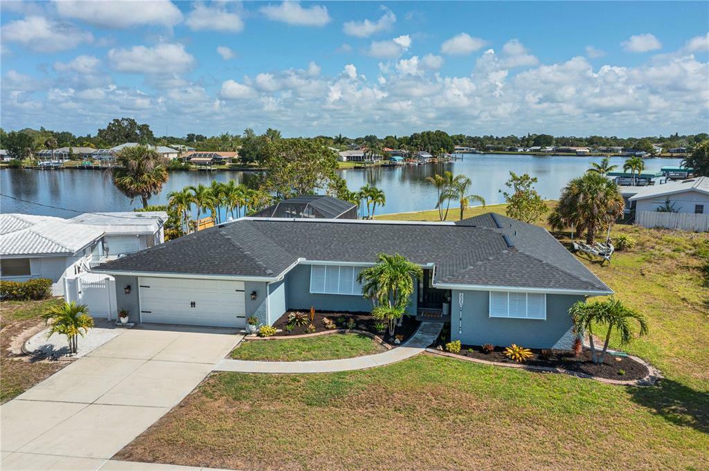 Property Photo:  20362 Edgewater Drive  FL 33952 