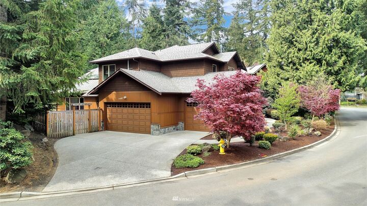 Property Photo:  12513 NE 65th Street  WA 98033 
