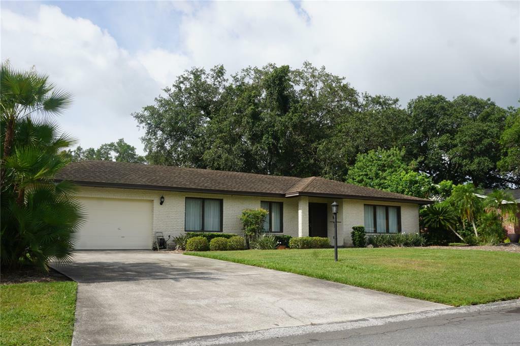 1717 Inverness Drive  Lakeland FL 33813 photo