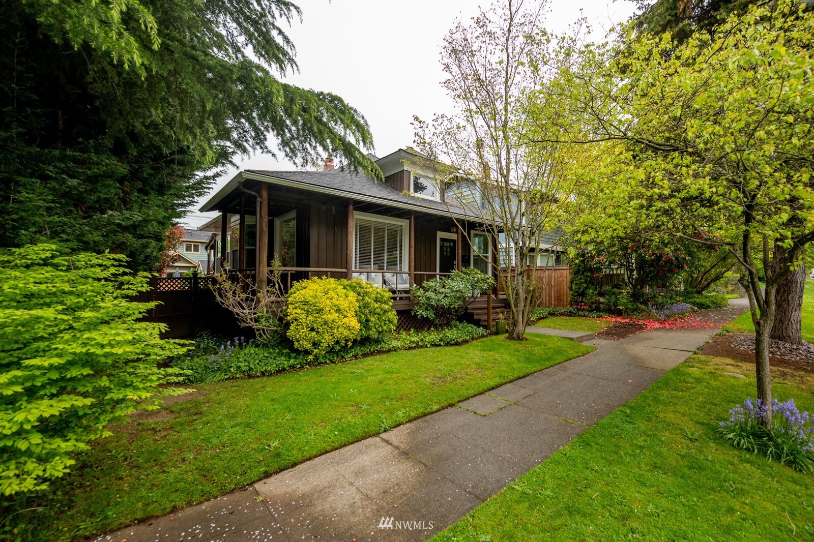 Property Photo: 2312 N 63rd Street WA 98103