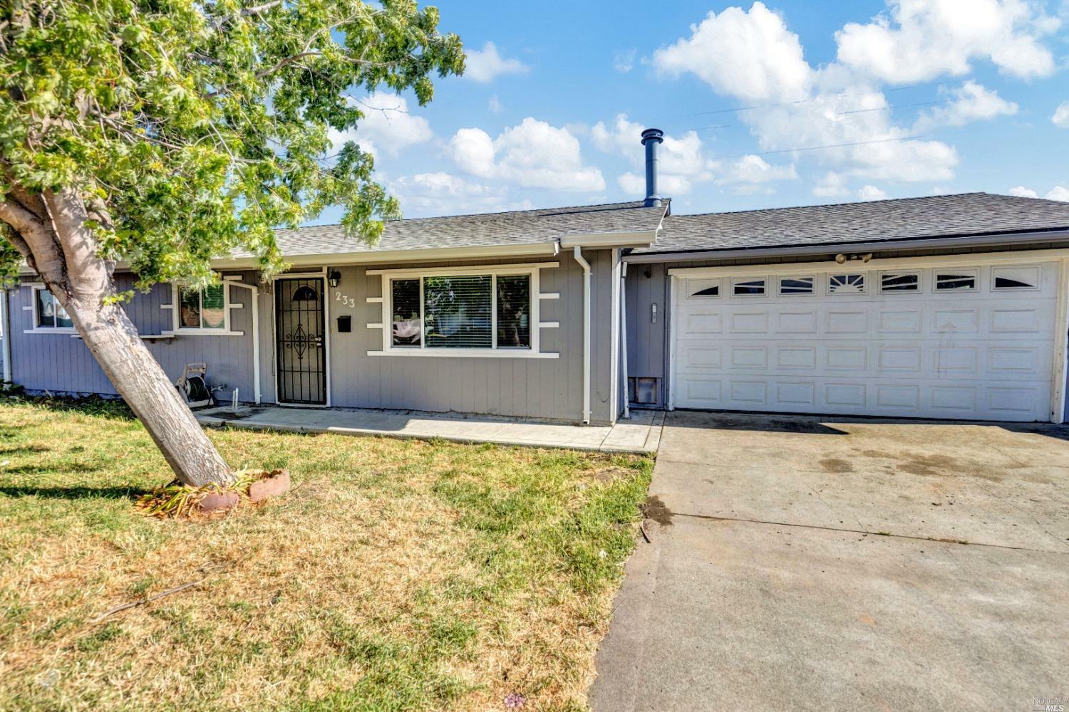 Property Photo:  233 Maple Street  CA 94585 