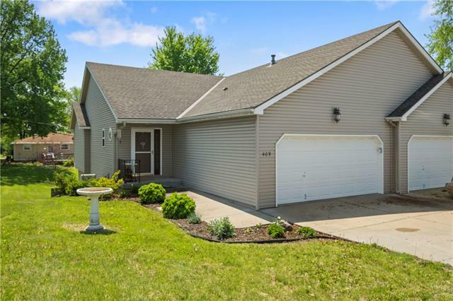 Property Photo:  409 NW 71st Terrace  MO 64118 