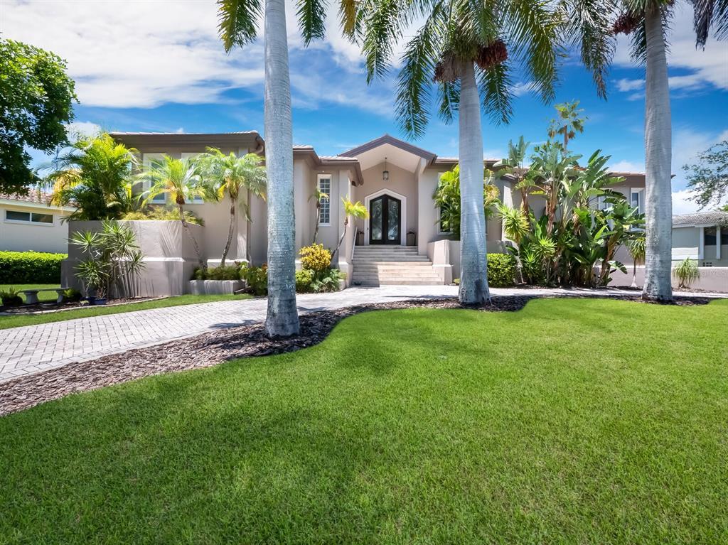 Property Photo:  3610 Bayou Circle  FL 34228 