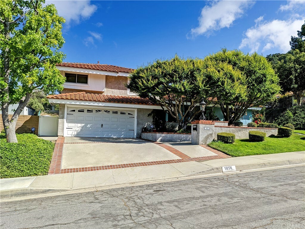 Property Photo: 1814 Old Canyon Drive CA 91745