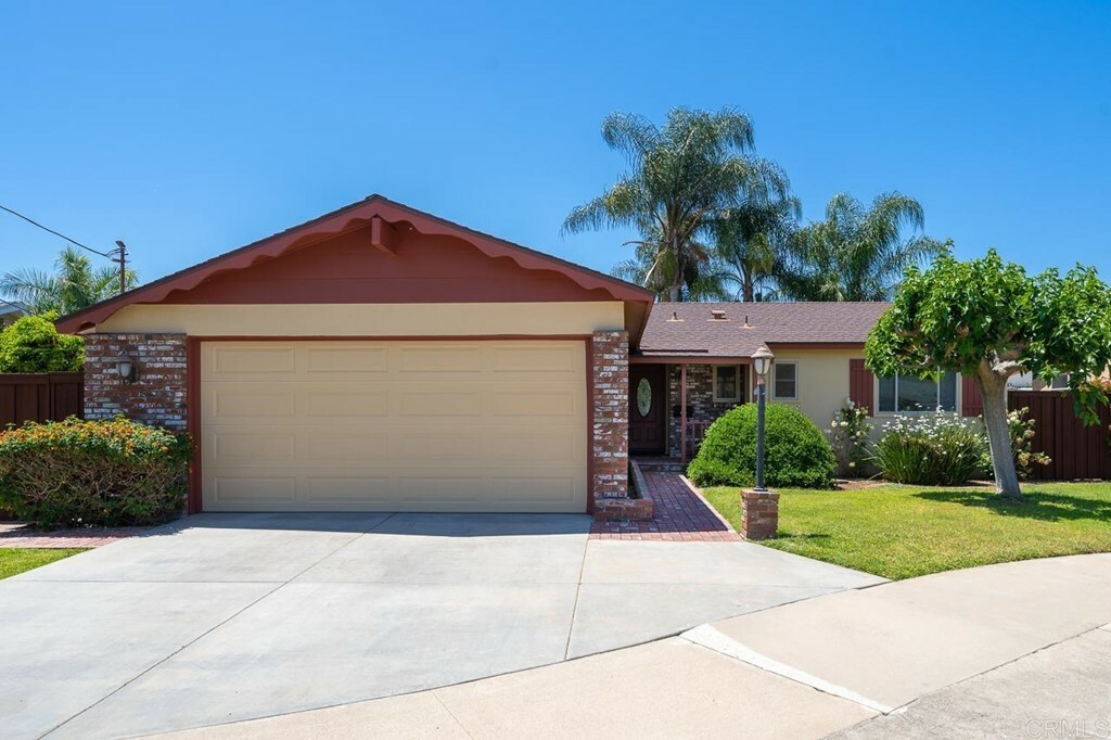 Property Photo:  316 Fiesta Lane  CA 92019 