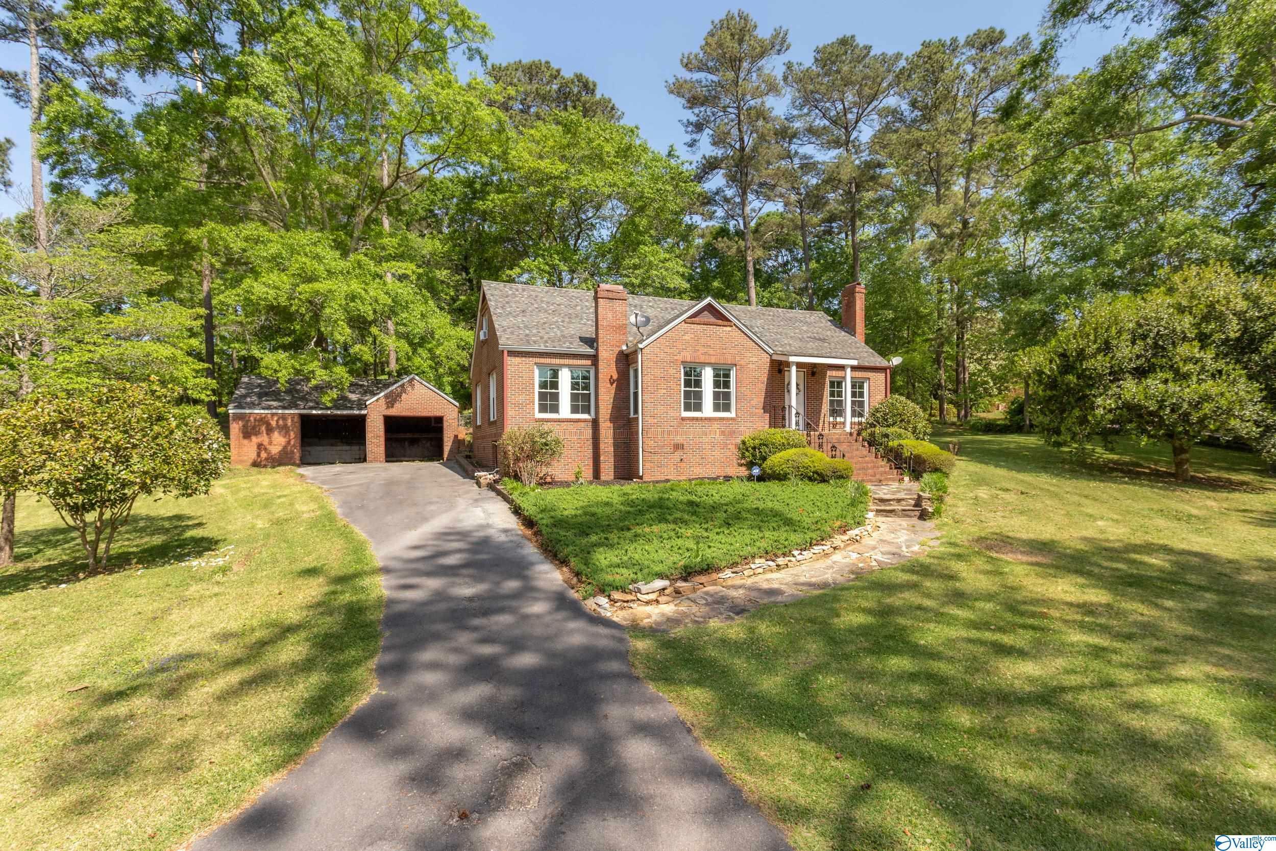 Property Photo:  614 Tabor Road  AL 35904 