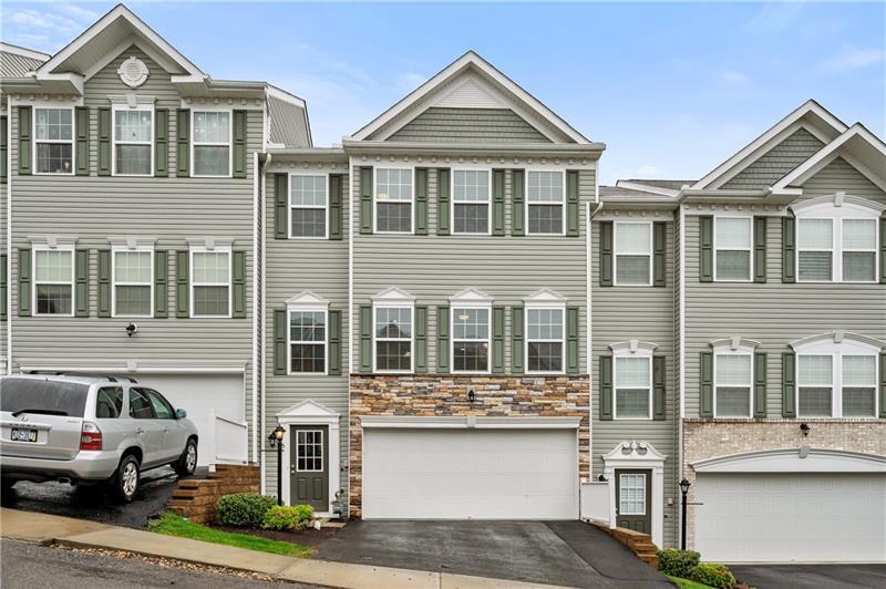 Property Photo: 515 Isabella Court PA 15108
