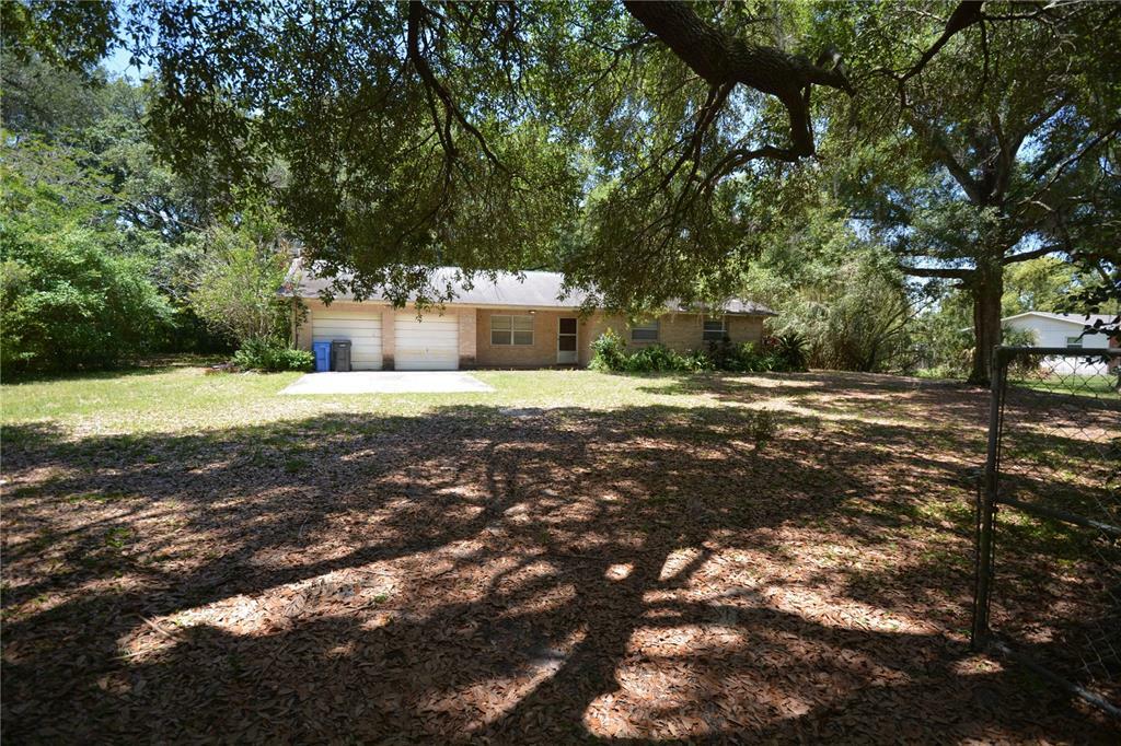 Property Photo:  2401 Fritzke Road Rd  FL 33527 