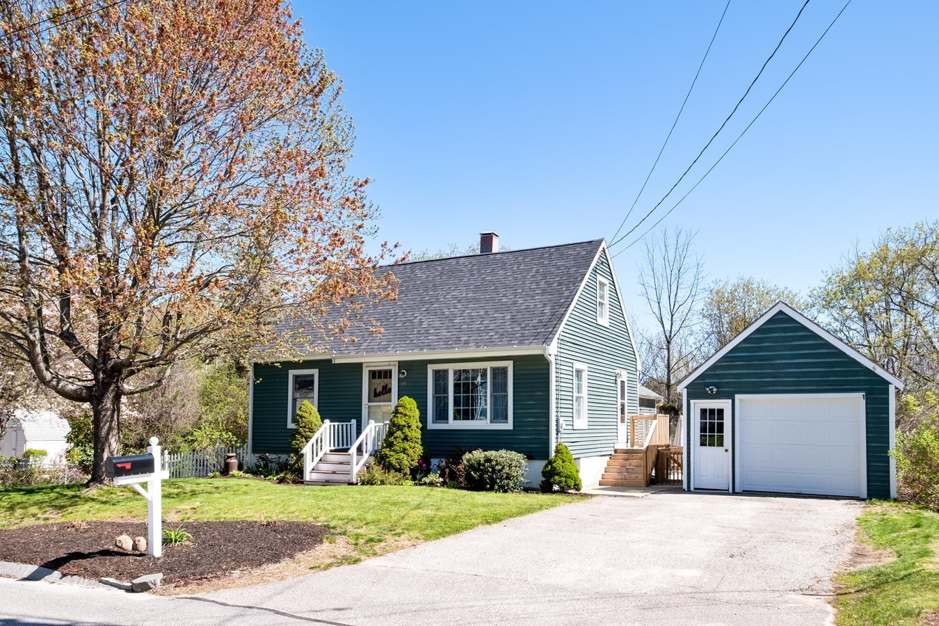 Property Photo: 49 Applevale Drive NH 03820