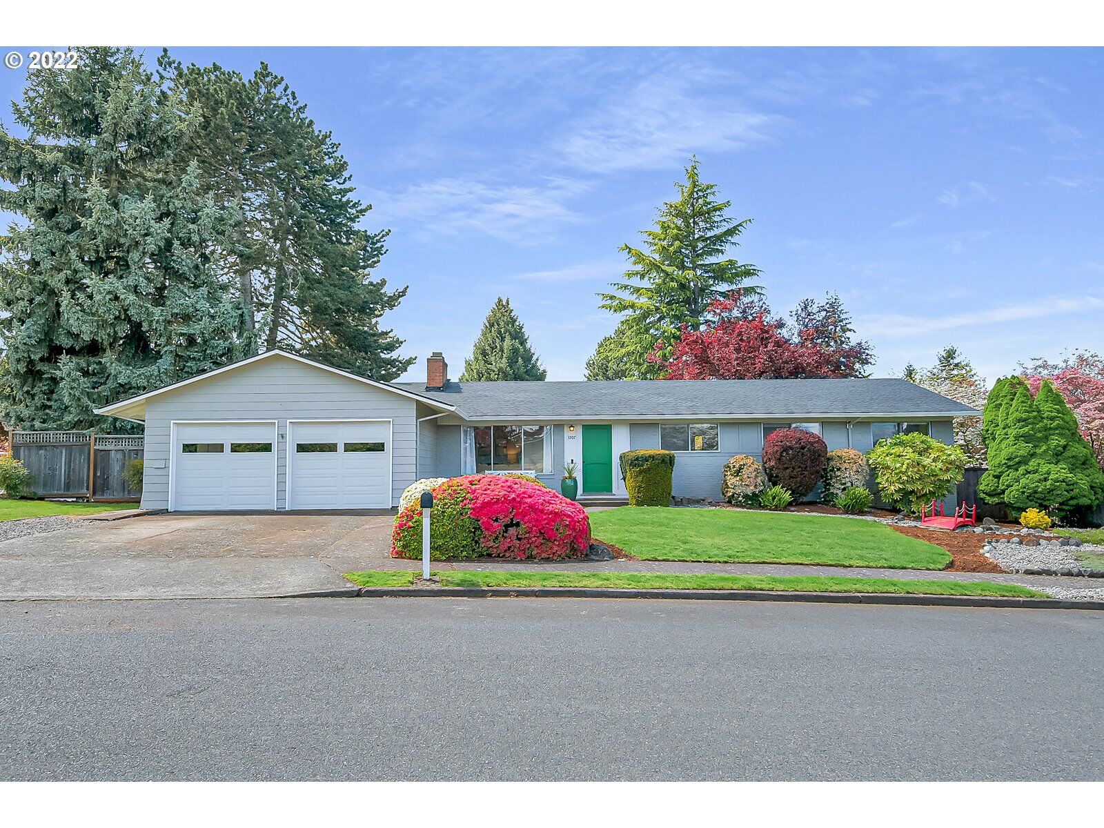 Property Photo: 3707 NE 138th Ave OR 97230