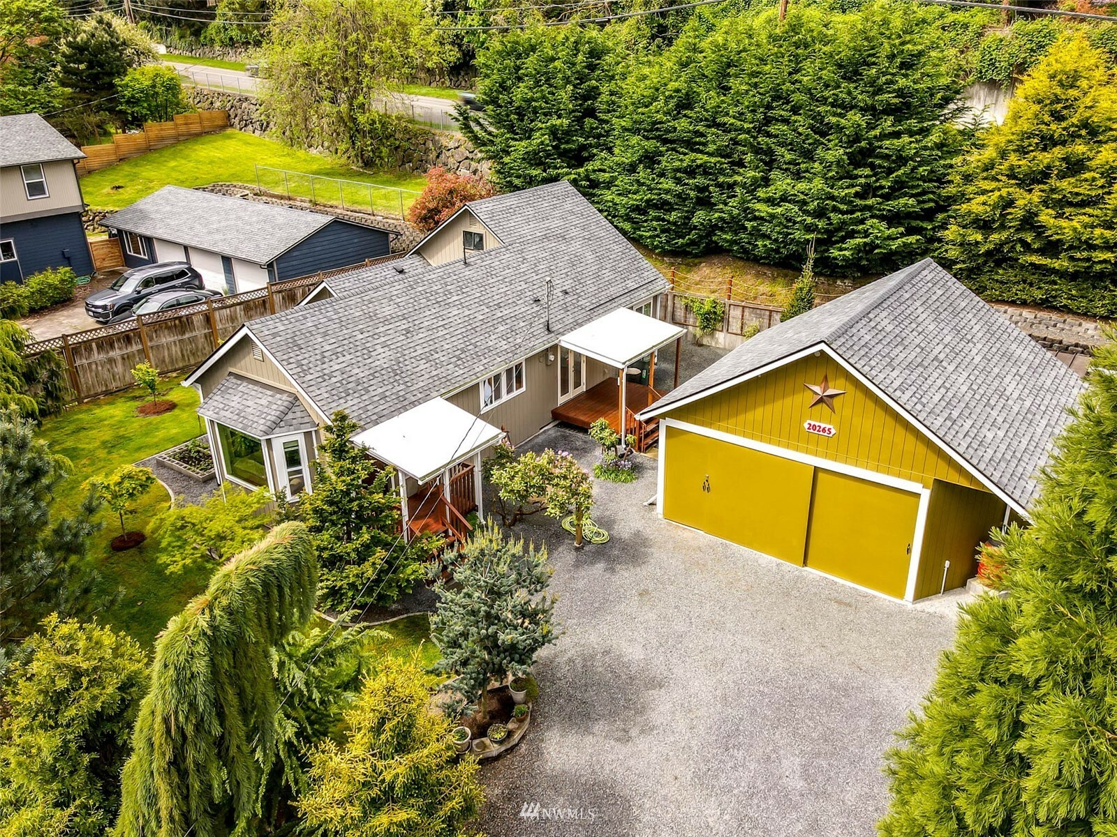 Property Photo: 20265 62nd Avenue NE WA 98028