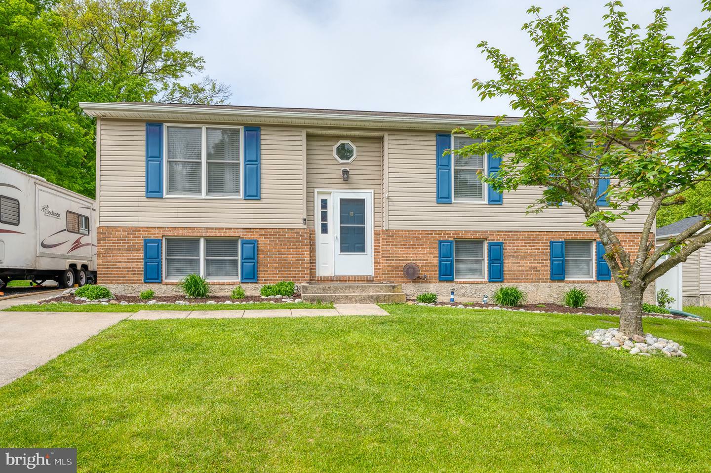 Property Photo: 12155 Buttonwood Lane MD 21220