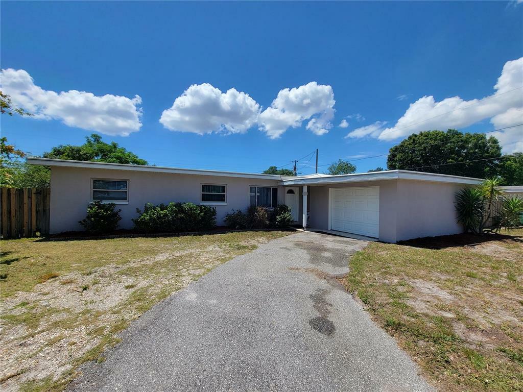 8762 Pelican Lane  Seminole FL 33777 photo