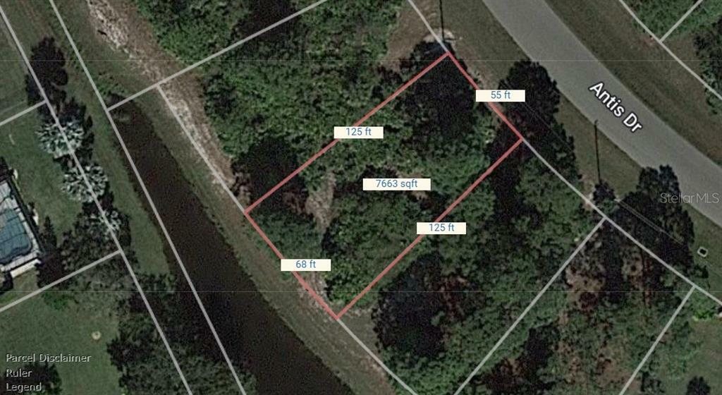 Property Photo: 271 Antis Dr FL 33947