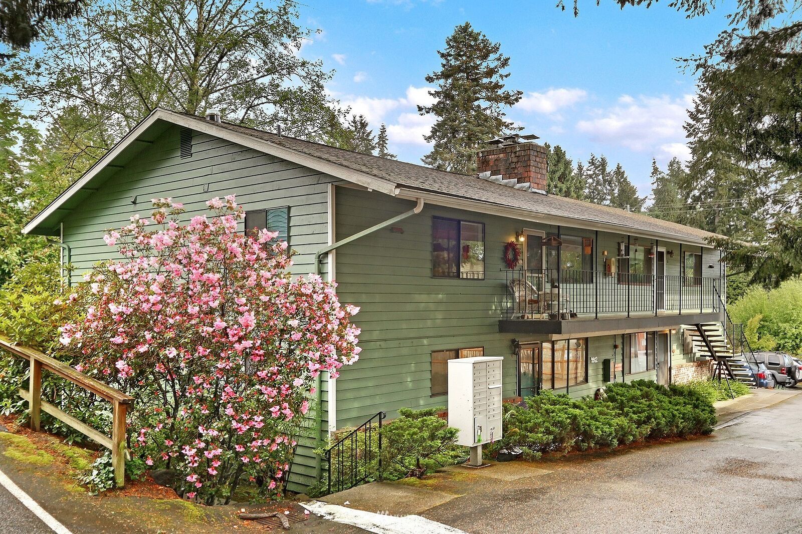 Property Photo: 9912 NE 190th Street B WA 98011
