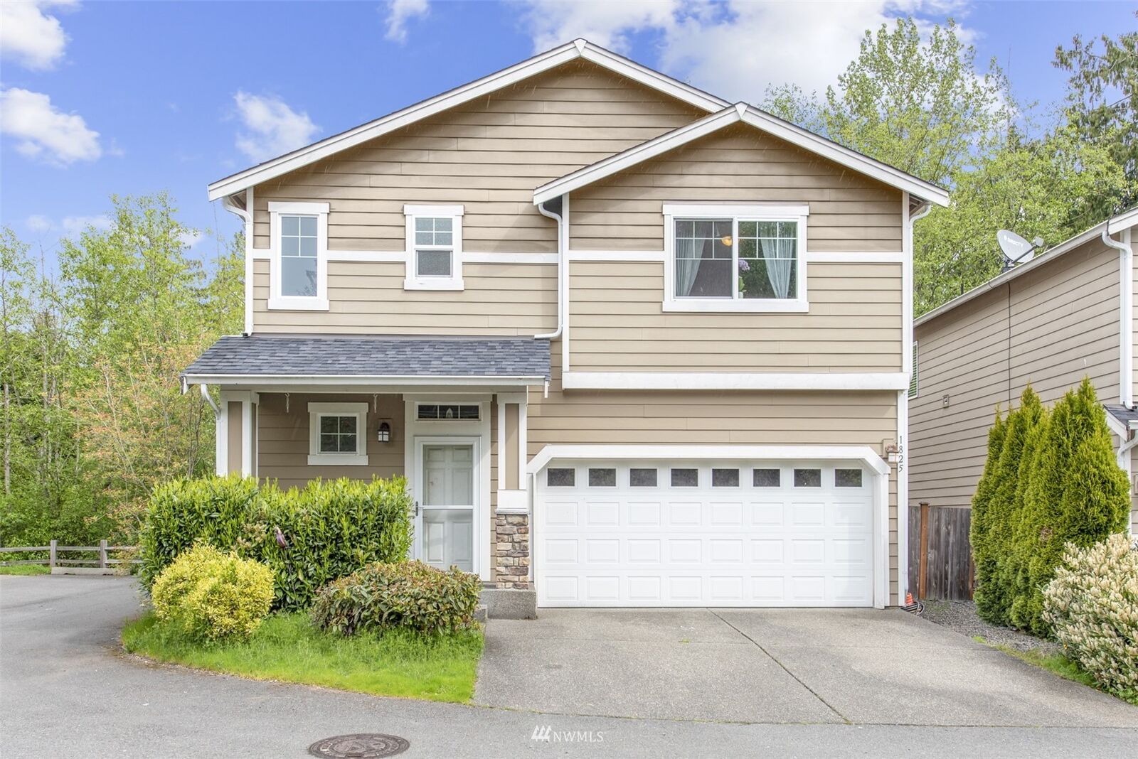 Property Photo:  1825  151st Street SW  WA 98087 