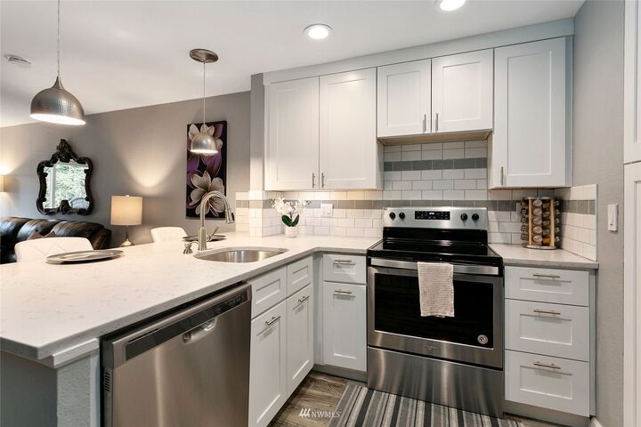 Property Photo:  1305 W Clearbrook Drive 22  WA 98229 