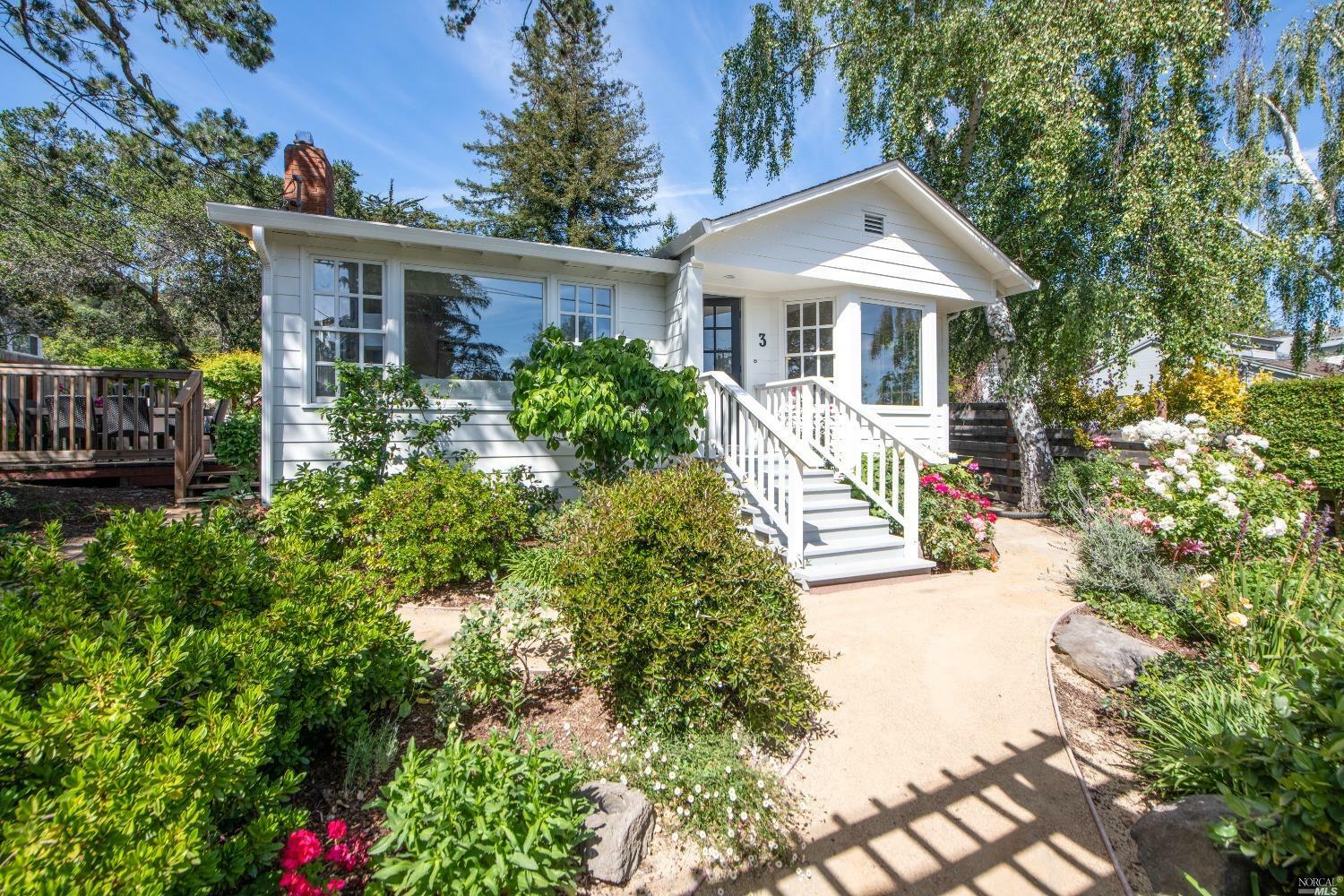Property Photo:  3 Altamont Avenue  CA 94941 