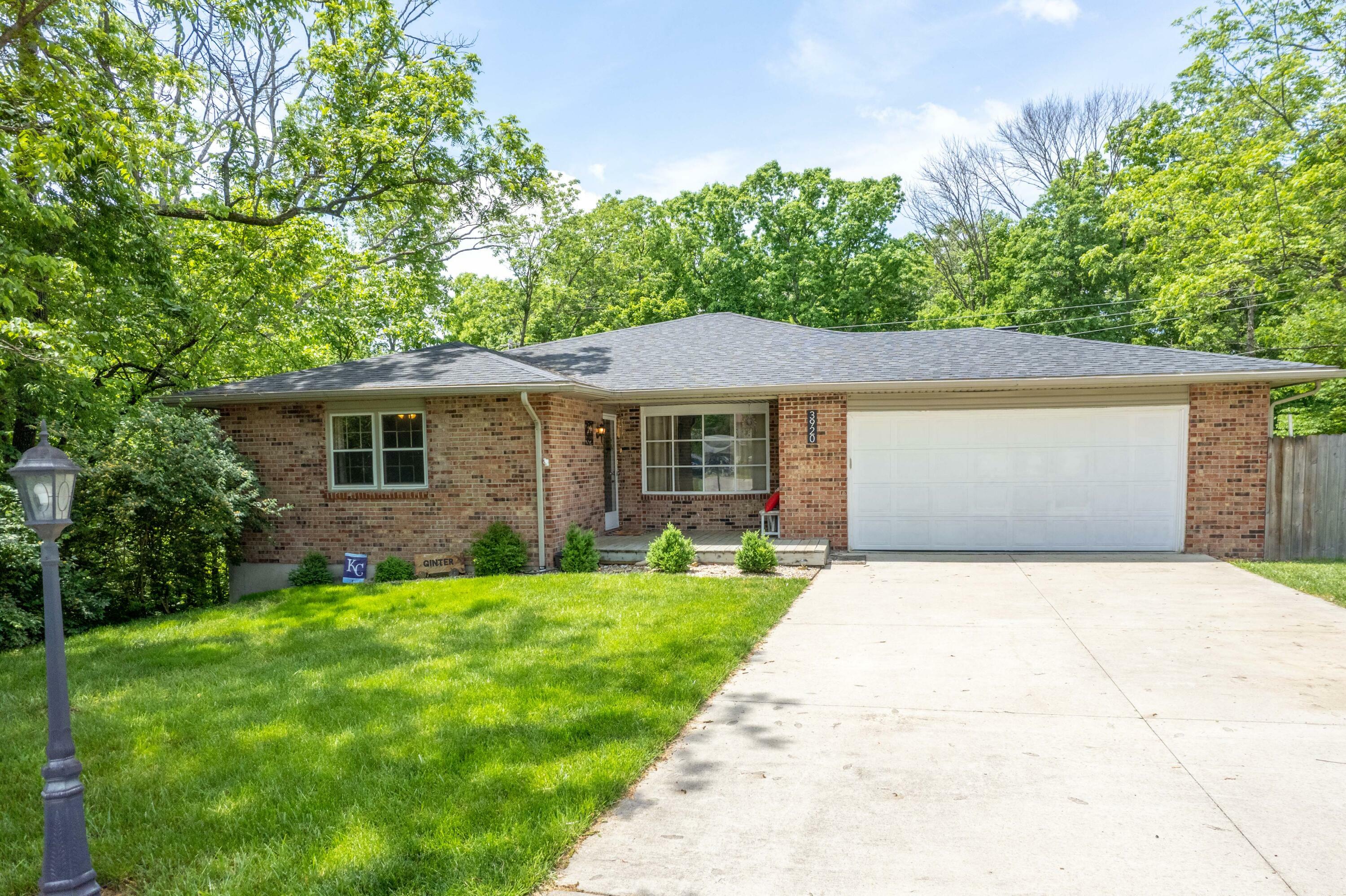 Property Photo:  3920 E Sonora Ct  MO 65201 