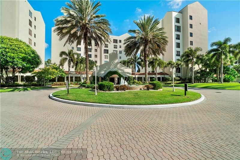 Property Photo:  7351 Promenade Dr F801  FL 33433 