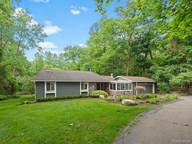 Property Photo: 3455 Wards Point MI 48324