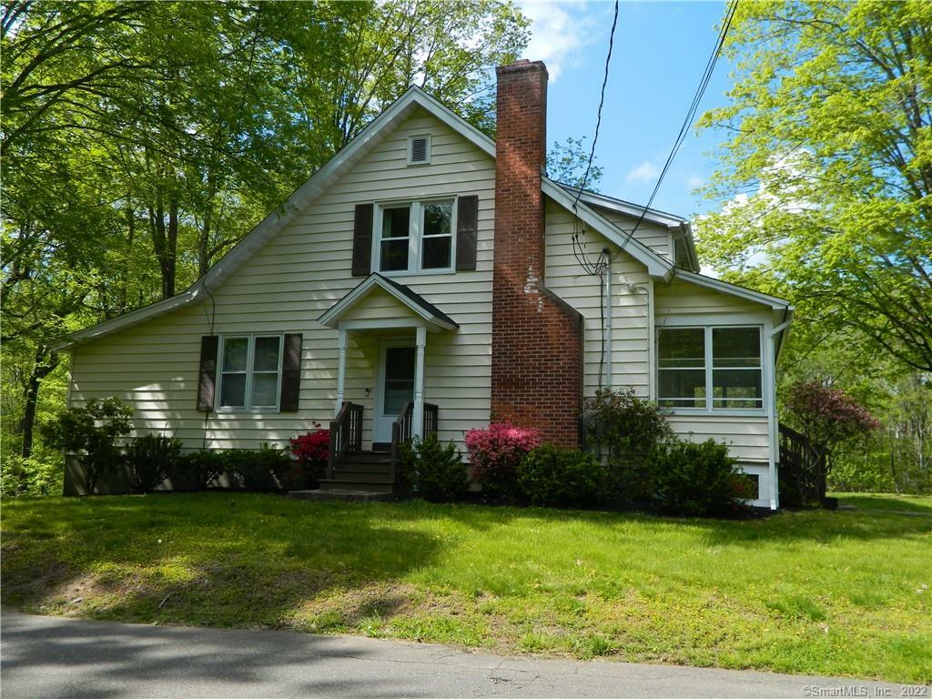 Property Photo:  76 Round Hill Road  CT 06524 