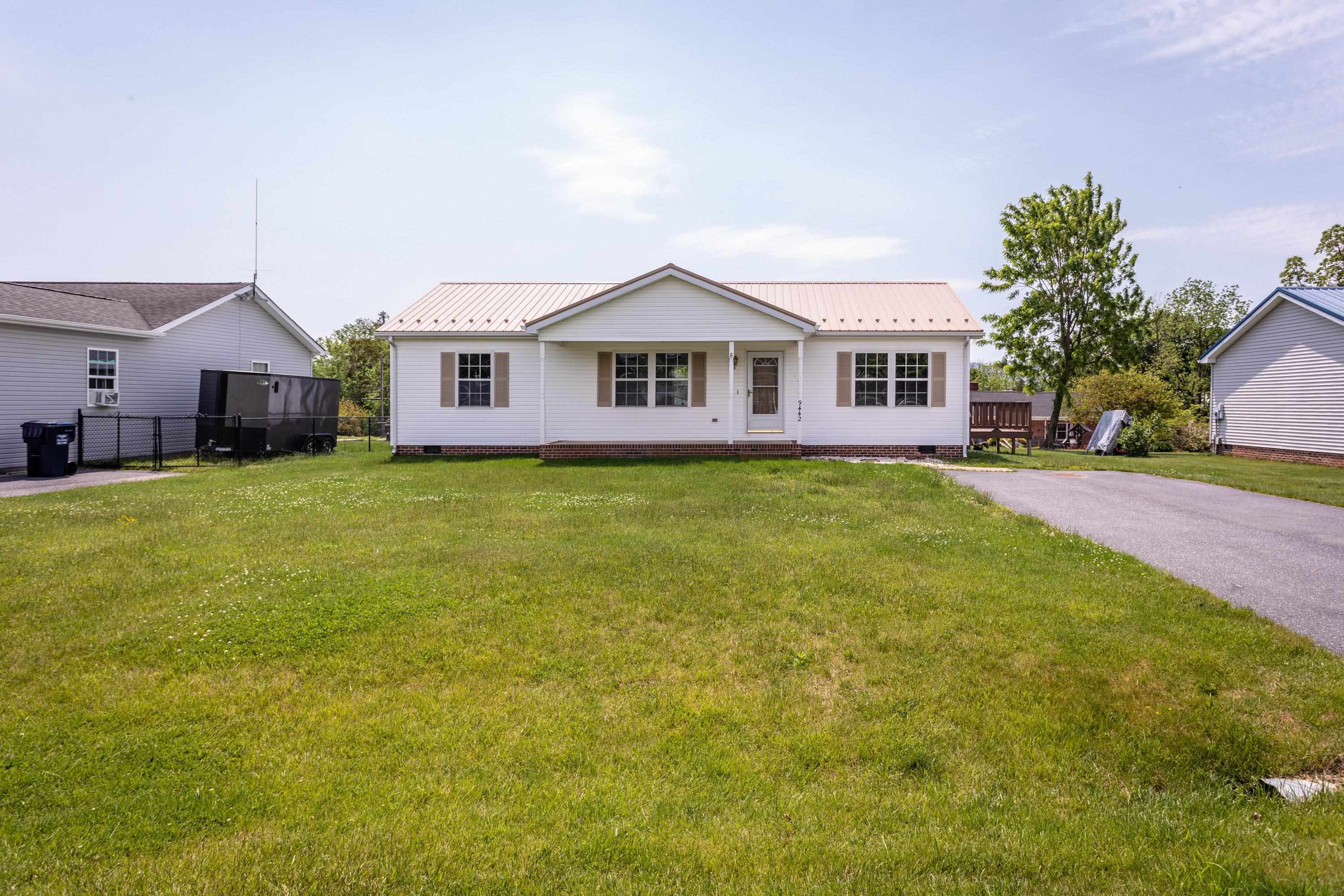 9442 Foxtail Pl  McGaheysville VA 22840 photo