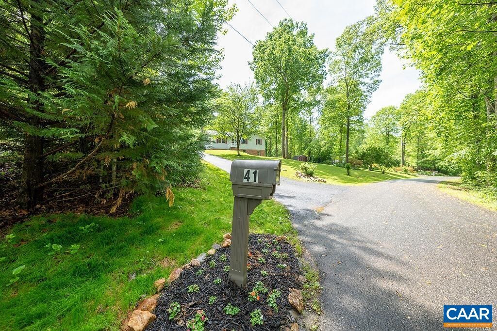 Property Photo: 41 Sweet Pea Rd VA 22968