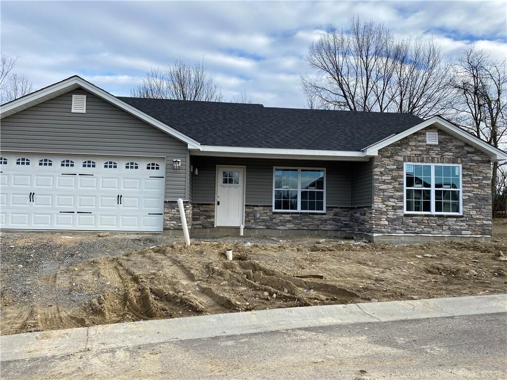 Property Photo:  4 E Persimmon  OH 45013 